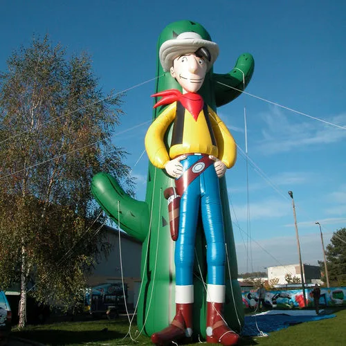 Lucky-Luke-Figur als überlebensgroßes Inflatable