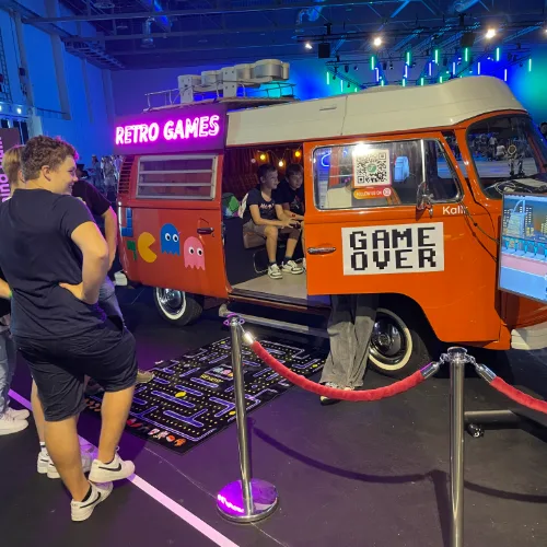 Fotobulli als Retro-Gaming-Station auf der Gamescom